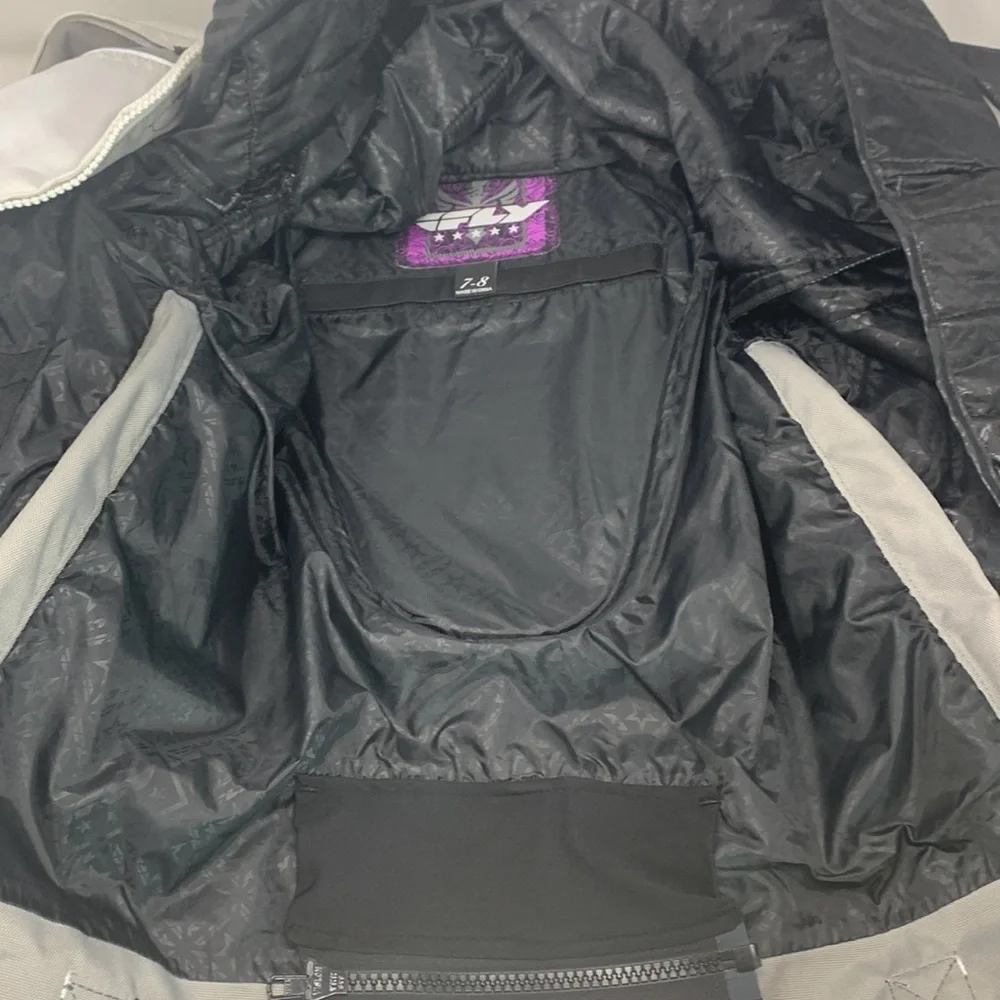 Fly street wear motorcycle jacket size 7-8. - Picture 8 of 16